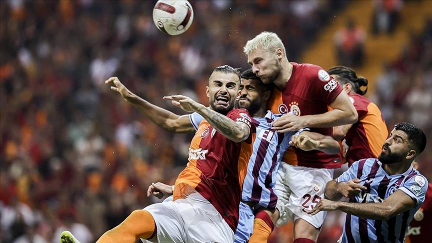 Galatasaray - Trabzonspor derbisi için nefesler tutuldu: Zirve yarışında kritik 90 dakika! GS’nin 11’i belli oldu 5